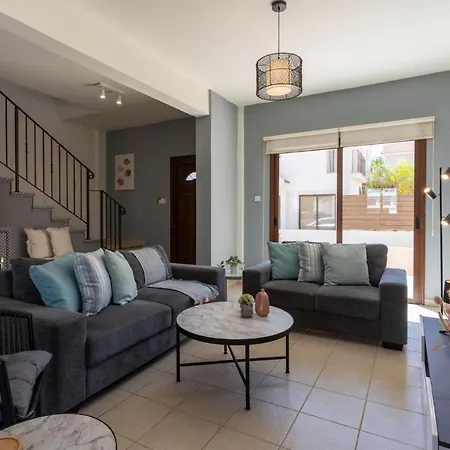 Yasmina 3-br In Cape Greco Vila *