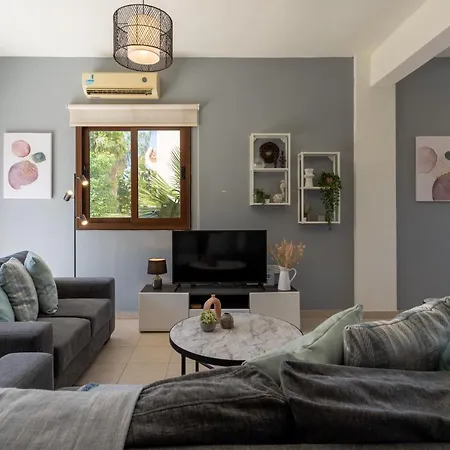 Yasmina 3-br In Cape Greco *