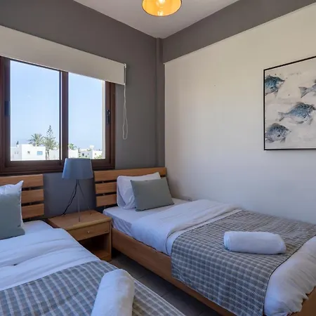 Yasmina 3-br In Cape Greco