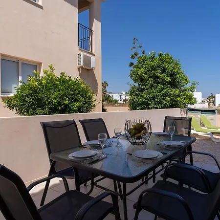 Вилла Yasmina 3-br In Cape Greco *